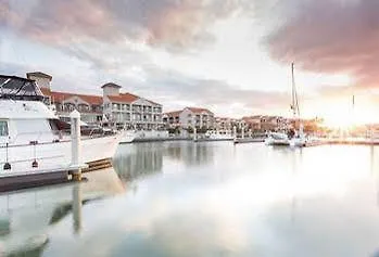 Hope Harbour Hotel Gold Coast