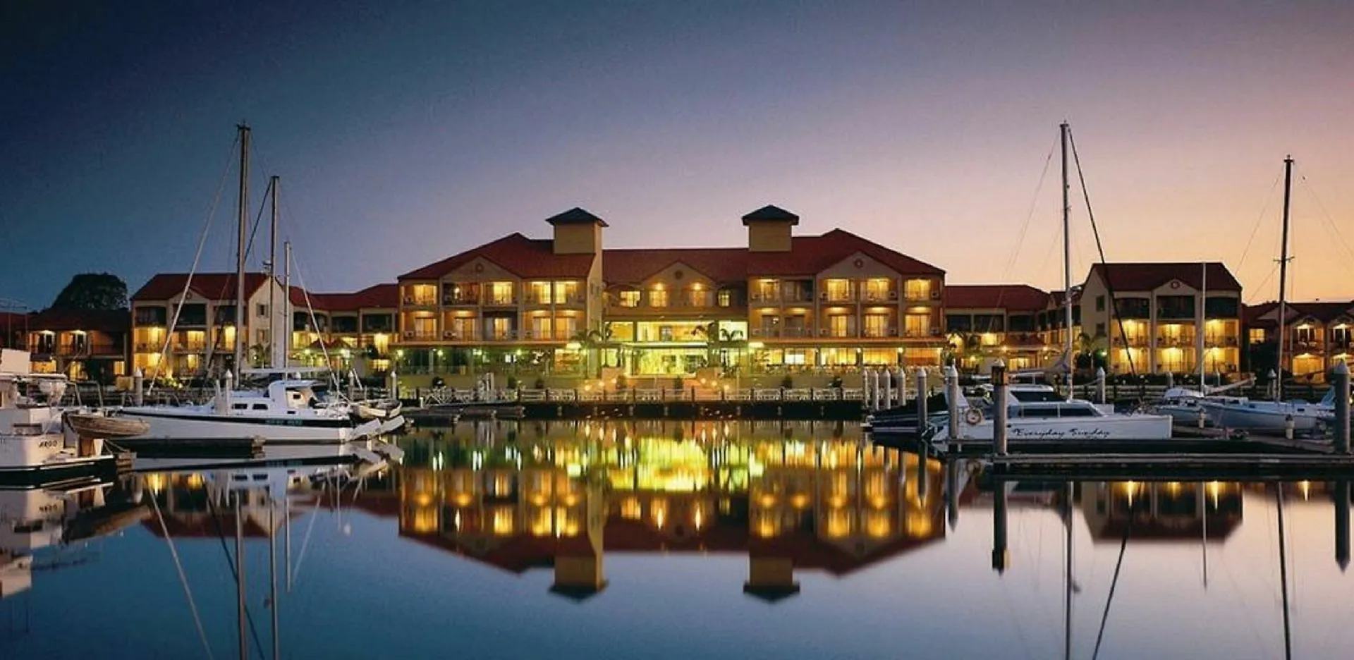Hope Harbour Hotel Gold Coast